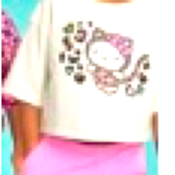 Hello kitty top 🎀💕 - Picture 1 of 3